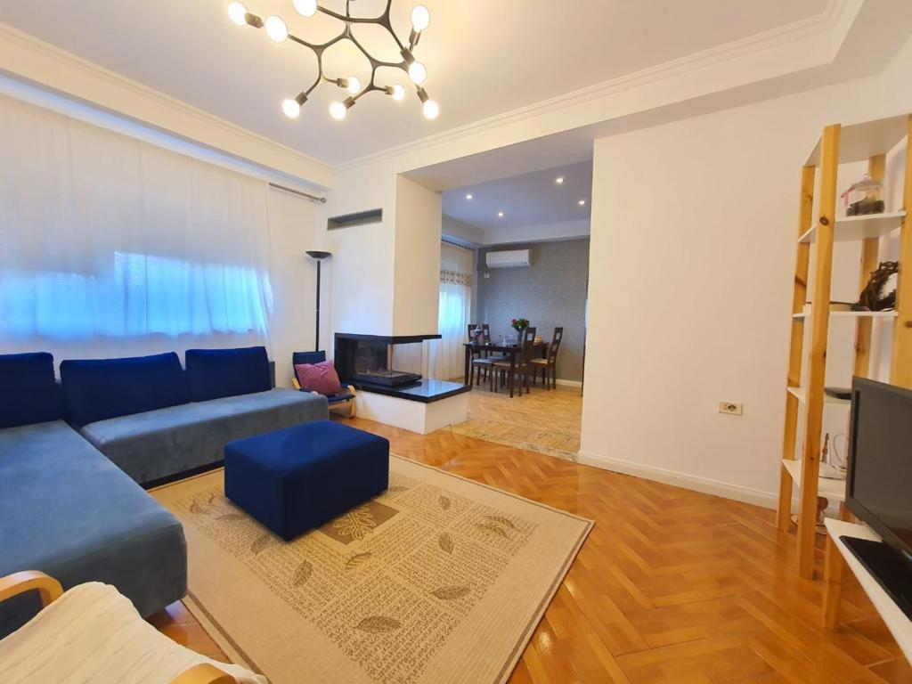 Noemi Apartment Tirana Zewnętrze zdjęcie